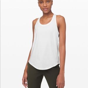 NEW LULULEMON ESSENTIAL TANK *PLEATED
